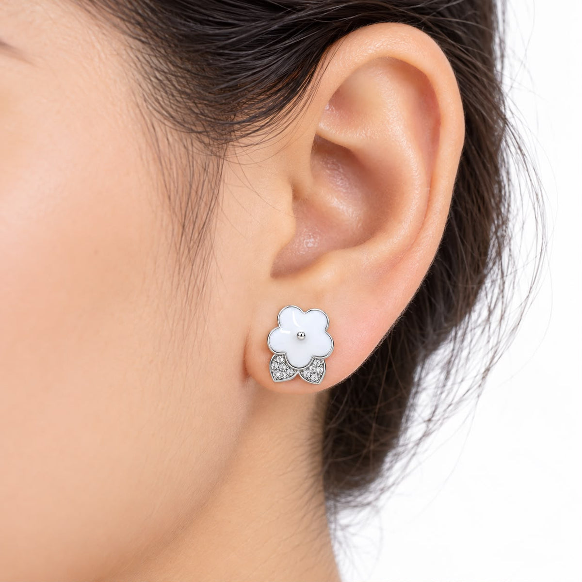 925 Sterling Silver White Floral Stud Earrings